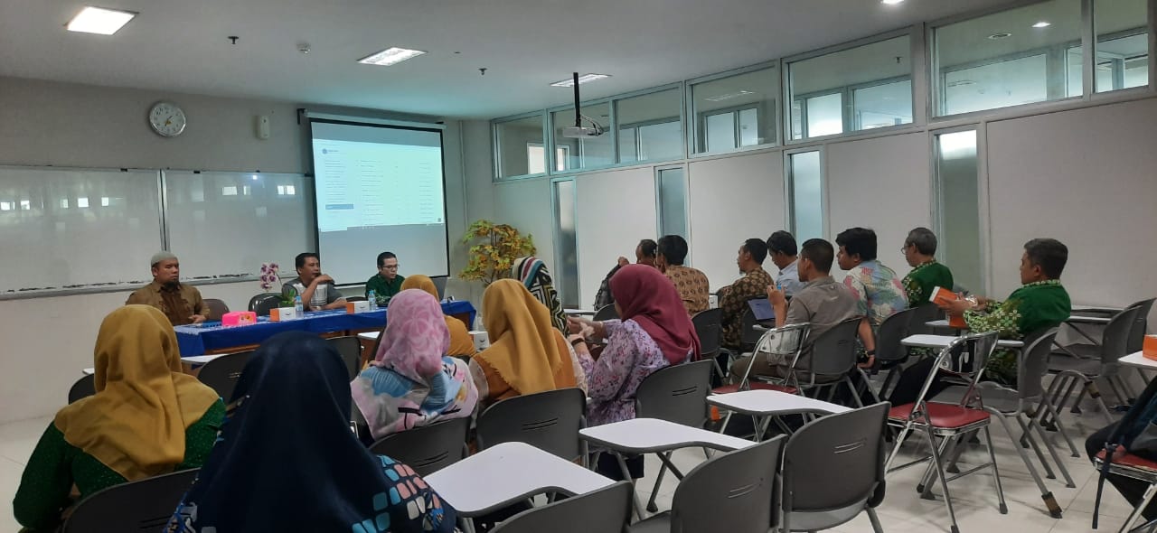 Sosialisasi dan Koordinasi untuk Mengoptimalkan Penguunaan Tracer Study dan SIPRESMA (Sistem Prestasi Mahasiswa)