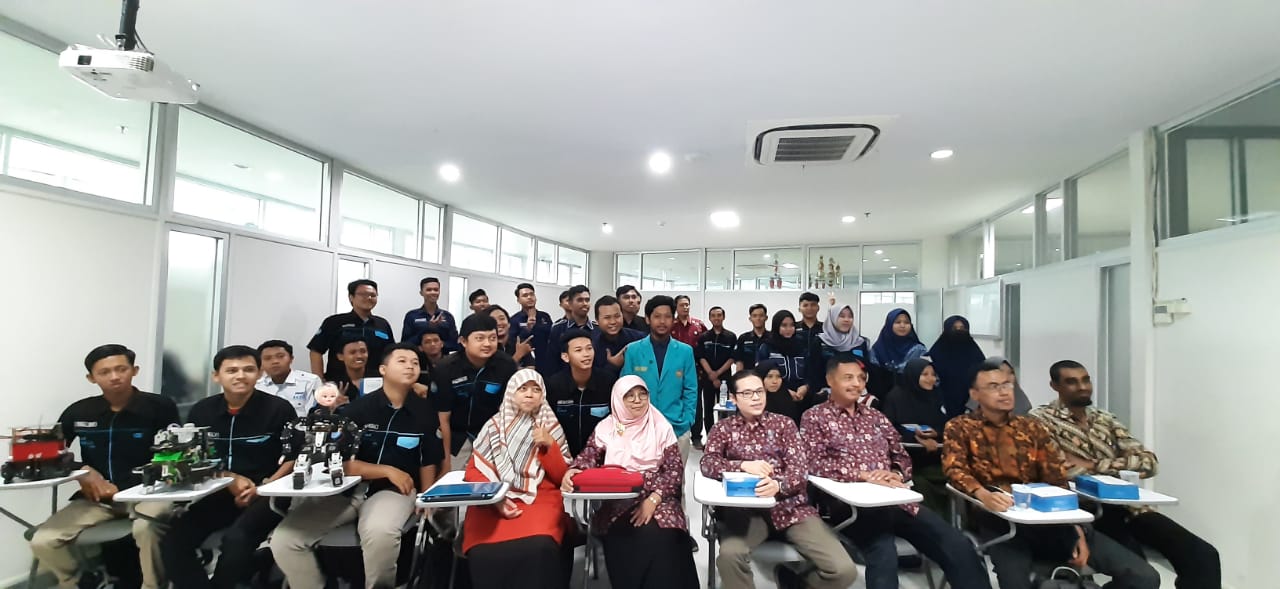 TIM Robot UMS Persiapkan Presentasi dan Uji Robot Untuk Ajang Lomba Kontes Robot Indonesia